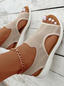 Sandales sport décontractées pour femmes grande taille, baskets mode légères et confortables à enfiler, sandales d'été à plateforme en mesh respirant simple, antidérapantes et à talon compensé