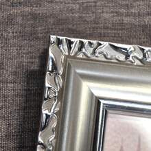 1pc Retro Style Picture Frames For Wall And Table,White Golden Silvery Dark Gray Rose Color,Suitable For 3.5x5in/4x6in/5x7in/6x8in/8x10in/A4 Photo Paper Exquisite Room Decor And Beautiful Wall Decor,Suitable For Various Indoor Scenes Such As Bedrooms, Offices, Restaurants, Corridors, Etc.,As A Gift For Mother's Day, Father's Day, Halloween, Christmas, New Year. Without Cardboard And Photo Paper