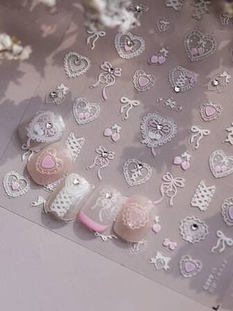 5D蕾丝蝴蝶结美甲贴纸，可爱卡通主题，亮面卡通贴花，不对称设计，无异味，带闪粉装饰，聚对苯二甲酸乙二醇酯材质，自粘于塑料表面，一次性使用，适用于美甲DIY，美甲用品
