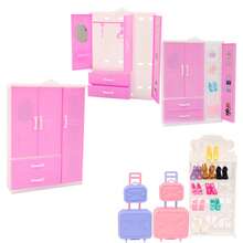 30厘米/11.5英寸时尚通勤娃娃装含配饰（配饰随机）衣柜、鞋架、行李箱，不含鞋子和衣架