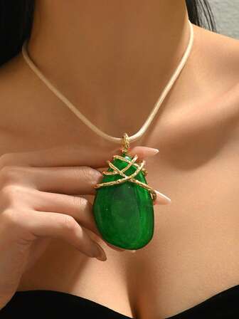 1 pieza Collar colgante de resina geométrica vintage dorado para mujer, de moda casual, apto como regalo, para el Día de la Madre y para uso diario