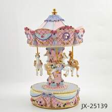 粉色和紫色树脂旋转木马音乐盒，家居装饰，生日、周年纪念、圣诞节礼物 - 彩色 - 查看 9