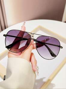 1 件男女通用金属框架 Y2K 拼色复古飞行员时尚眼镜，优雅简约，适合度假