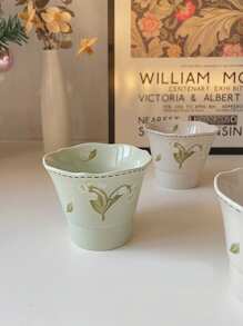 2pcs 130ml Vintage Lily Ceramic Tea Cups, Hand-Painted Grip Small Tea Cups, Suitable For Afternoon Tea, Small Capacity Coffee Cups, Home & Restaurant Use