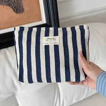 1 Túi đựng mỹ phẩm kẻ sọc dọc, túi mỹ phẩm chống thấm nước dành cho nữ, túi trang điểm nhỏ, hộp đựng đồ trang điểm, túi du lịch cho nữ, hộp đựng bút chì, túi đựng cọ trang điểm dung tích lớn hàng ngày, túi đựng đồ vệ sinh cá nhân khi đi du lịch, túi đựng đồ trang điểm, quà tặng ngày Valentine, đồ dùng cần thiết khi đi du lịch, du lịch, ngày Valentine, trang trí phòng, đồ dùng cần thiết trong túi xách, túi trang điểm cho nữ, đồ dùng cần thiết trong túi xách, đồ dùng cần thiết khi đi du thuyền, túi xách hàng hiệu, đồ dùng cơ bản, đồ dùng trang điểm, phòng, túi trang điểm dễ thương. - Màu xanh hải quân - Xem 2