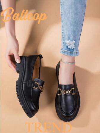 BALTEOP 2024 秋冬新款英伦风女士黑色金属扣皮革拼接一脚蹬平底鞋