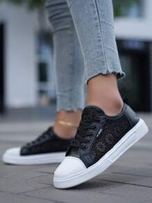 Women's Fashion Casual Shoes, Hollow Breathable Lightweight Lace-Up Comfortable White Sneakers, MD Non-Slip Soft Bottom Lightweight Sports Running Shoes
