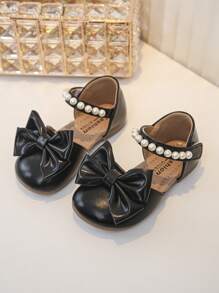 Sandalias planas de dedo cerrado con decoración de perlas sintéticas de unicolor simple para niñas