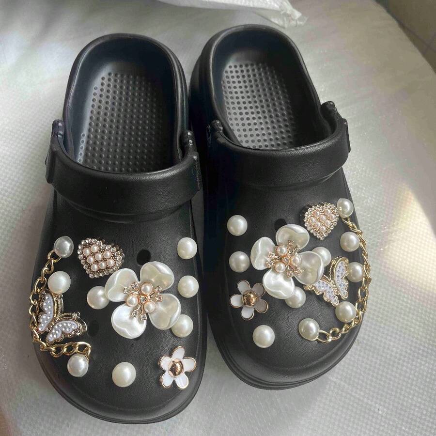 New Thick Sole Slip-On Sandals For Women, Comfortable Closed Toe Slide Sandals With Back Strap, Black, Comes With One Set Of Shoe Decorations
