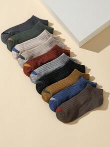 10 双适合日常使用的纯色短袜