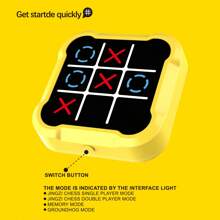 Appareil de jeu 4 en 1 Tic Tac Toe portable, jouet de voyage, jouet à doigts éducatif, convenant aux enfants, aux adolescents et aux adultes, parfait pour les réunions familiales et les rencontres entre amis (piles 3AAA non incluses)