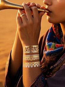 4张纹身贴纸 临时纹身 古铜色纹身 金银色手臂身体纹身 酷炫手镯 夏季女孩金色时尚纹身贴纸