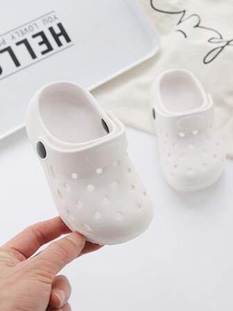 Kids' Summer New Flat Non-Slip Soft Versatile Breathable Hollow Sandals, Unisex Solid Color Beach Slippers For Holiday