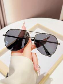 1 件男女通用金属框架 Y2K 拼色复古飞行员时尚眼镜，优雅简约，适合度假