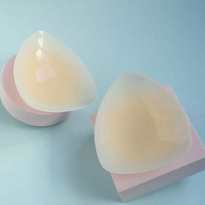 1 对可重复使用三角形硅胶乳贴，女士超薄防滑隐形乳贴，适用于泳装、婚纱、比基尼、吊带背心