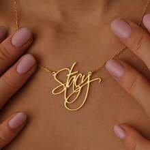 客製化手寫姓名項鍊 時尚金色不鏽鋼材質 個性化「Stay」字母吊墜 媽媽生日與節日禮物 可愛個性化項鍊 週年紀念禮物 - 彩色 - 查看 8