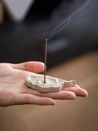 祥云迷你香插中式陶瓷创意桌面香炉家用室内檀香沉香可爱香座，简约精致