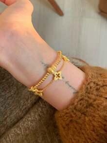1pc New Hollow Clover Texture Bracelet For Women, Delicate & Design, Versatile, High-End Feel, Suitable As Gift For Girlfriend, Mothe - Hollow Four-leaf Clover Bracelet - View 3