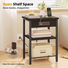 Tomnk Slim Bedside Table With Charging Station, 3-Tier Nightstand For Small Spaces, With Fabric Drawer & LED Light, Space-Saving Bedroom Furniture - 美規B型插(110-127V) - 查看 4