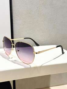 1 件男女通用金属框架 Y2K 拼色复古飞行员时尚眼镜，优雅简约，适合度假