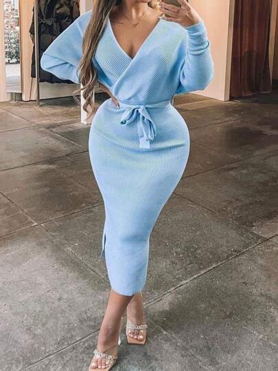 Neue Herbst/Winter Strickkleid in Midi Länge, anliegendes Kleid mit Doppel-V-Ausschnitt, Langarm und Schlitz