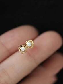 1 Pair 925 Sterling Silver Plated 14K Gold Vintage Hollow Rhinestone Pattern Mini Versatile Stud Earrings For Girl - one-size - View 3