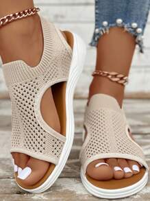 Sandales sport décontractées pour femmes grande taille, baskets mode légères et confortables à enfiler, sandales d'été à plateforme en mesh respirant simple, antidérapantes et à talon compensé