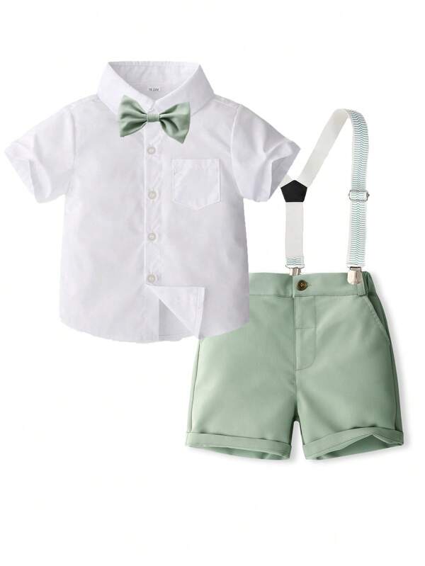 Conjunto de 2 peças de camisa branca de manga curta com gola alta, calça suspensório verde e gravata borboleta para meninos, traje formal estilo cavalheiro para o verão