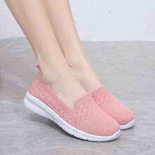 Lightweight Solid Color Fashionable, Skin-Friendly, Soft, Breathable, Simple Casual CommuterDaily Outdoor Women Walking Shoes, Spring/Summer - Pink - View 4