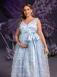 Faeriesty Dressalisa 大尺碼孕婦優雅洋裝，V領設計，飾有花卉貼花，無袖，腰部蝴蝶結，適合寶寶迎新派對、拍照、花園派對、晚宴等場合 - 淺藍色 - 查看 4