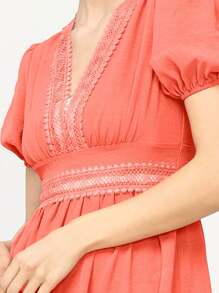 Europa e Stati Uniti retrò pizzo profondo scollo a V manica a palloncino vestito primavera ed estate nuovo vento festa spiaggia vestito Pasqua eleganti abiti da donna