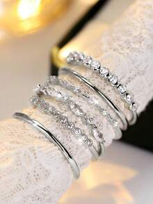 Tsnamer 6 件简约风格叠戴戒指套装 适合女士青少年女孩 14k 镀金镶晶莹方晶锆石订婚、求婚、结婚戒指 日常佩戴休闲派对珠宝生日礼物 - 戒指 - 查看 17