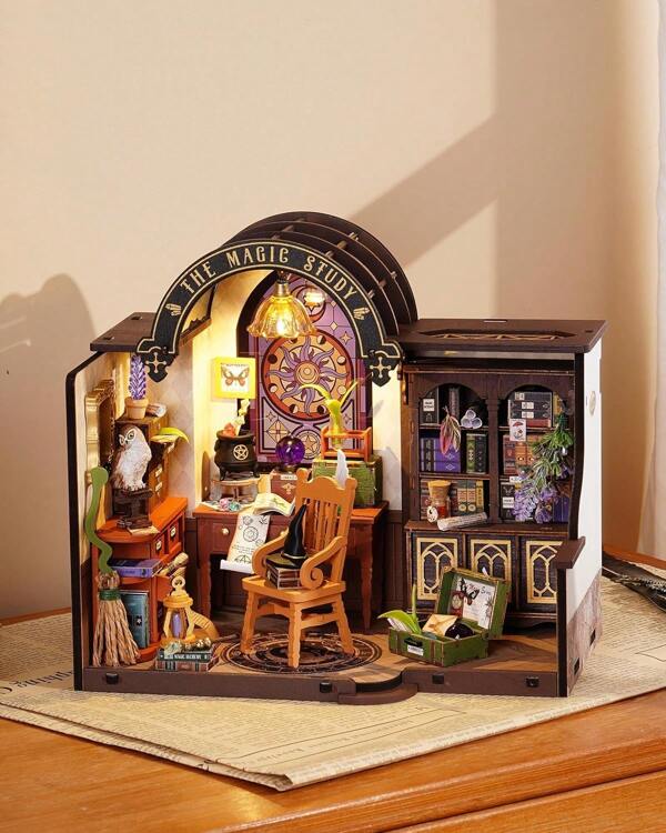 Robotime Rolife Miniaturhaus-Bausatz aus Holz, DIY-Miniatur-Puppenhaus mit Zubehör, Bausatz für winzige Geschäfte mit LED-Licht, Hobby-Geburtstagsgeschenke für Jugendliche und Erwachsene