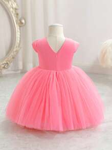 Robe de fête de la Saint-Valentin en tulle avec papillon pour bébé fille, jupe à volants gonflés, convient pour le premier anniversaire, le mariage, le banquet, la scène ou les célébrations de fêtes