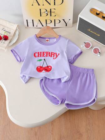 2 件女童休闲樱桃印花上衣和简约百搭短裤套装