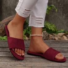Women's Maroon Plush Slippers, Flat Indoor & Outdoor Sandals For Daily Wear