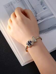 这款可爱的厚重心形泰迪熊手链，由铜和合成锆石制成，是送给女性的完美礼物，适合派对、生日礼物、馈赠亲友的饰品，还可以和闺蜜一起佩戴。 - 小熊手鍊 - 查看 9