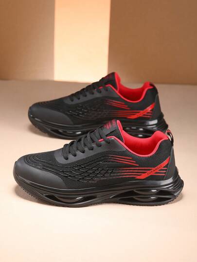 1 para swobodnych oddychających siateczkowych trampek dla mężczyzn, kolor czarny, lekkie, antypoślizgowe buty sportowe na świeżym powietrzu, lato 2025, nowość, miękka amortyzacja, idealne do chodzenia, biegania i noszenia w czasie wolnym