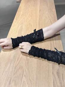 Summer Thin - Style Bow - And - Lace Arm Sleeves For Sun Protection. They Can Be Used As Socks And Are Versatile For Beach Cosplay In Summer.