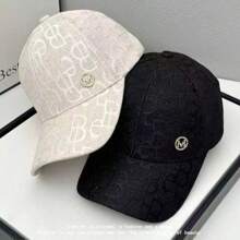1 pieza Gorra de béisbol con letra de jacquard y logo de M de strass para mujer, moda casual y versátil adecuada para el uso diario