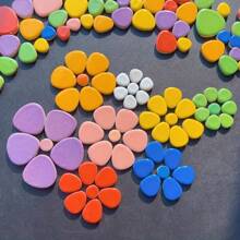 100g/200g Livraison aléatoire de morceaux de mosaïque de formes ovales + pointillées, matériaux de création de mosaïque de couleurs arc-en-ciel, convenant pour l'artisanat, les escaliers extérieurs, les dessus de table, les lavabos de salle de bain, la décoration murale de cheminée