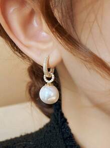 1 par de brincos de pérolas de zircônia microincrustados de cobre de luxo da moda, elegantes e graciosos, adequados para uso diário feminino e encontros