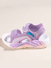 一双时尚夏季儿童凉鞋，可爱的户外跑步鞋，轻便舒适，适合海滩度假和玩耍，以及回到学校宿舍穿脱的时尚凉鞋 - 紫色 - 查看 2