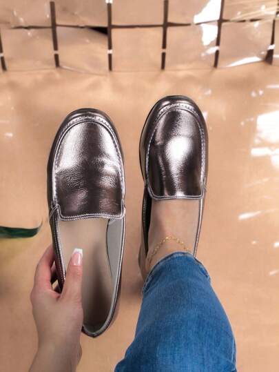 INESA Zapatos planos sin cordones para mujer con diseño de arrugas, mocasines de punta redonda color dorado con decoración de frijoles, zapatos ligeros y cómodos para uso casual y vacaciones