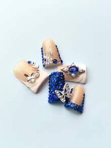 Y2K 10 片手工按压指甲华丽宫廷风格，整体优雅时尚的鸭嘴甲，镶嵌耀眼的饰物和闪闪发光的蝴蝶，适合商务和舞会派对[蓝色] 美甲用品 指甲