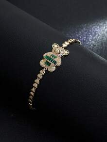 这款可爱的厚重心形泰迪熊手链，由铜和合成锆石制成，是送给女性的完美礼物，适合派对、生日礼物、馈赠亲友的饰品，还可以和闺蜜一起佩戴。 - 小熊手鍊 - 查看 3