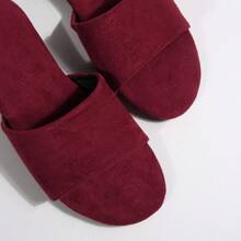 Women's Maroon Plush Slippers, Flat Indoor & Outdoor Sandals For Daily Wear