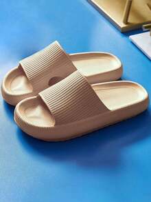 Novos chinelos de verão para homens e mulheres, antiderrapantes e antiodores, para uso em ambientes internos e externos, podem ser usados ao ar livre, simples e confortáveis