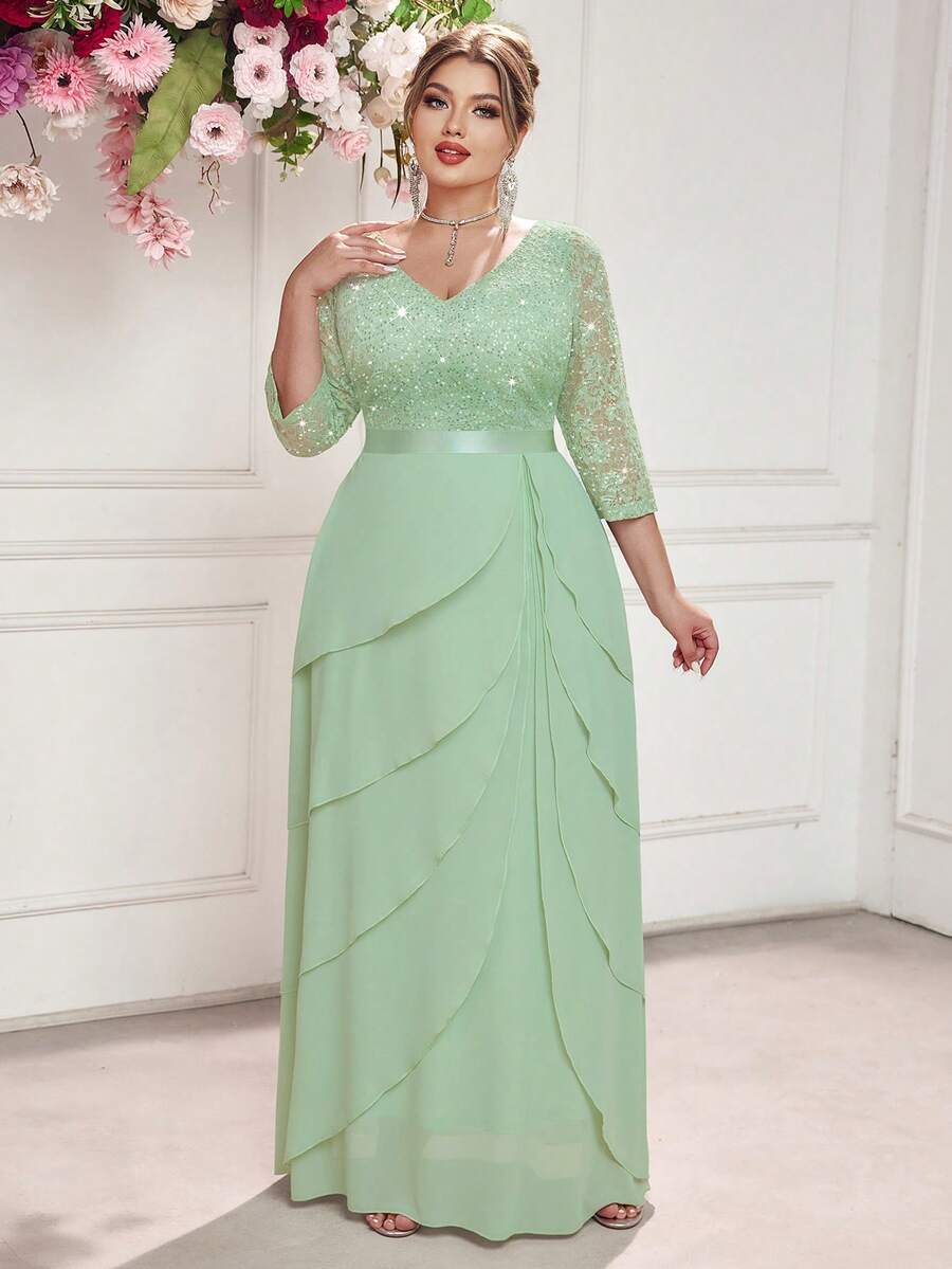 大码V领亮片花卉蕾丝荷叶边雪纺连衣裙，优雅适合正式派对、婚礼宾客、生日、毕业典礼、返校季等场合。