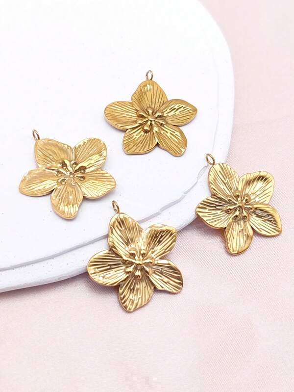 1 pièce/2 pièces/5 pièces Élégants pendentifs de collier en acier inoxydable plaqué or 18 carats avec décor floral minimal pour accessoires de bijouterie DIY